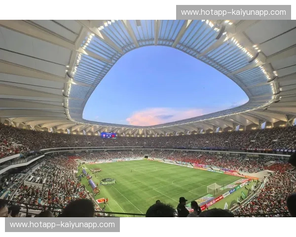 伯纳乌的战火，诺坎普的回响——皇马巴萨新浪：不止是国家德比的激情碰撞